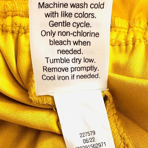 NWT NINE WEST Women Sleeveless Pullover High Neck Pleaded Yellow Shirt Size XXL - Picture 13 of 13